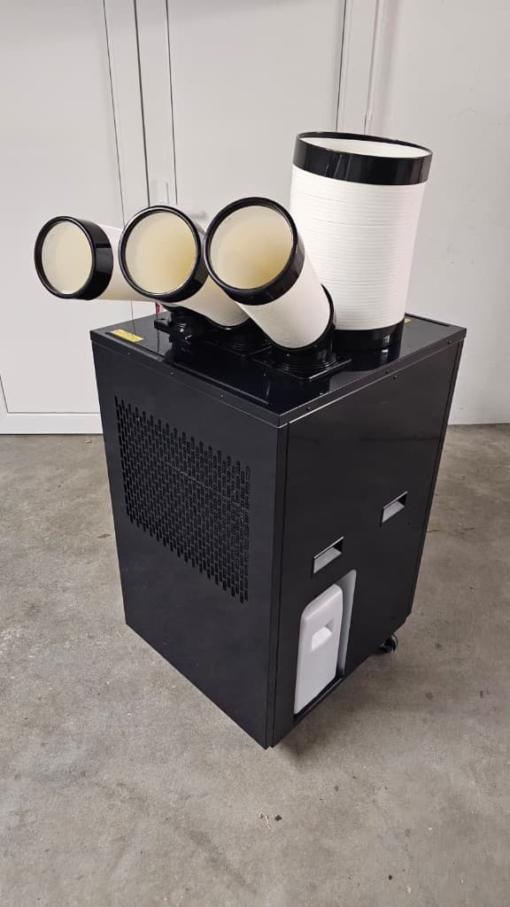 Spotcooler mit Kühlschläuchen zur Miete — Bereichskühlung für Hallen und Baustellen